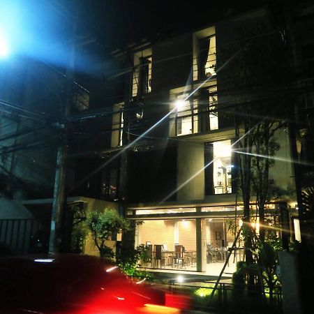 B Arch House Hotel And Cafe Ll No Parking Ll Chiang Mai Buitenkant foto
