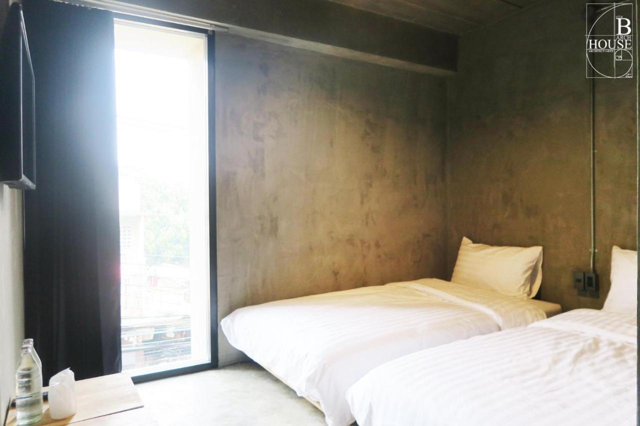 B Arch House Hotel And Cafe Ll No Parking Ll Chiang Mai Buitenkant foto
